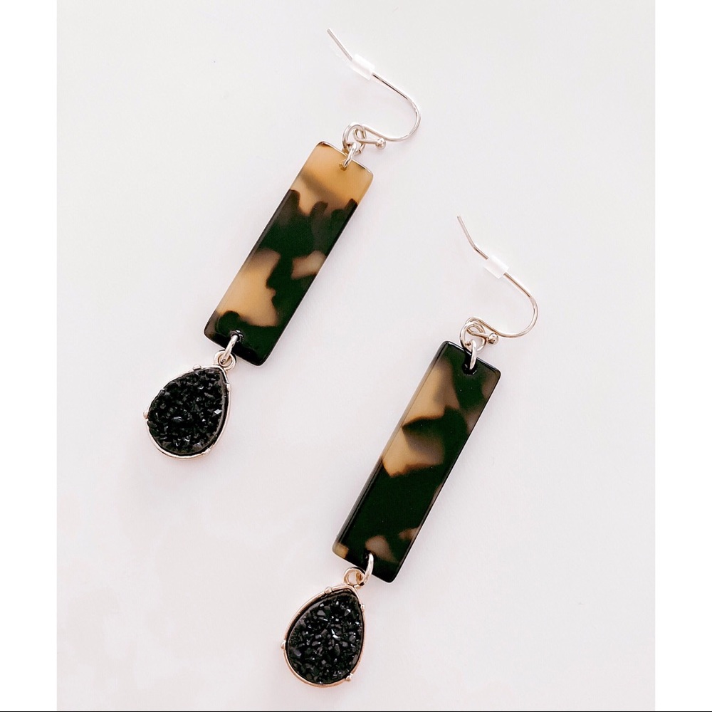 Brittany Earrings - Picture 3 of 3